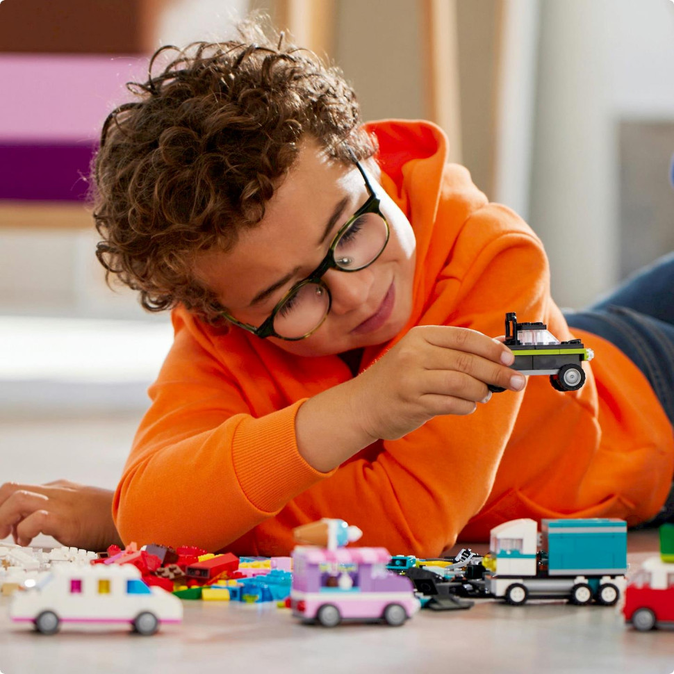 Конструктор Творческие транспортные средства LEGO 11036, 900 деталей 