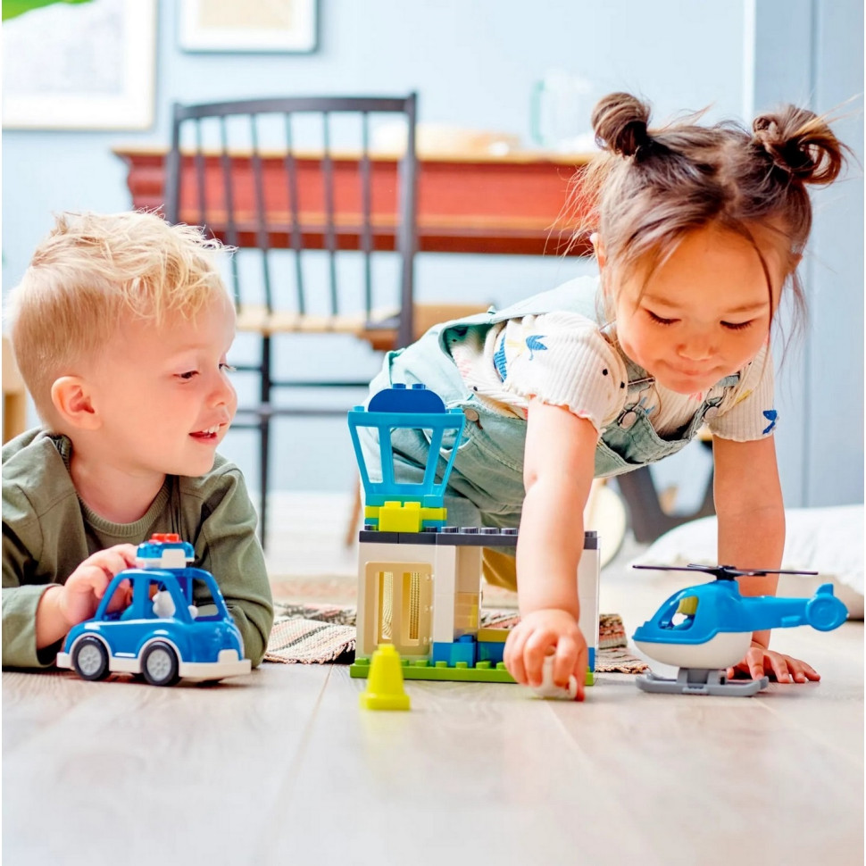 Конструктор LEGO DUPLO Town Полицейский участок и вертолёт 10959