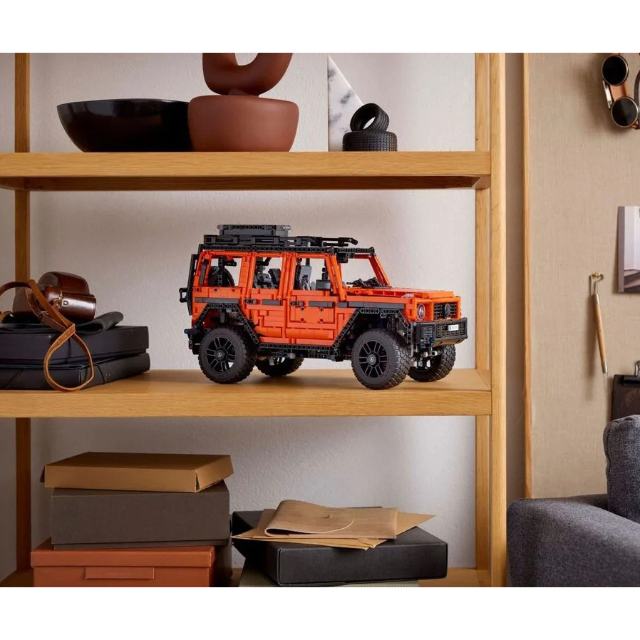 Конструктор LEGO Technic Mercedes-Benz G 500 Professional Line 42177, 2891 деталей