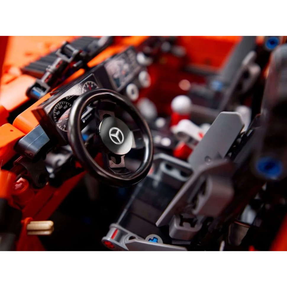Конструктор LEGO Technic Mercedes-Benz G 500 Professional Line 42177, 2891 деталей