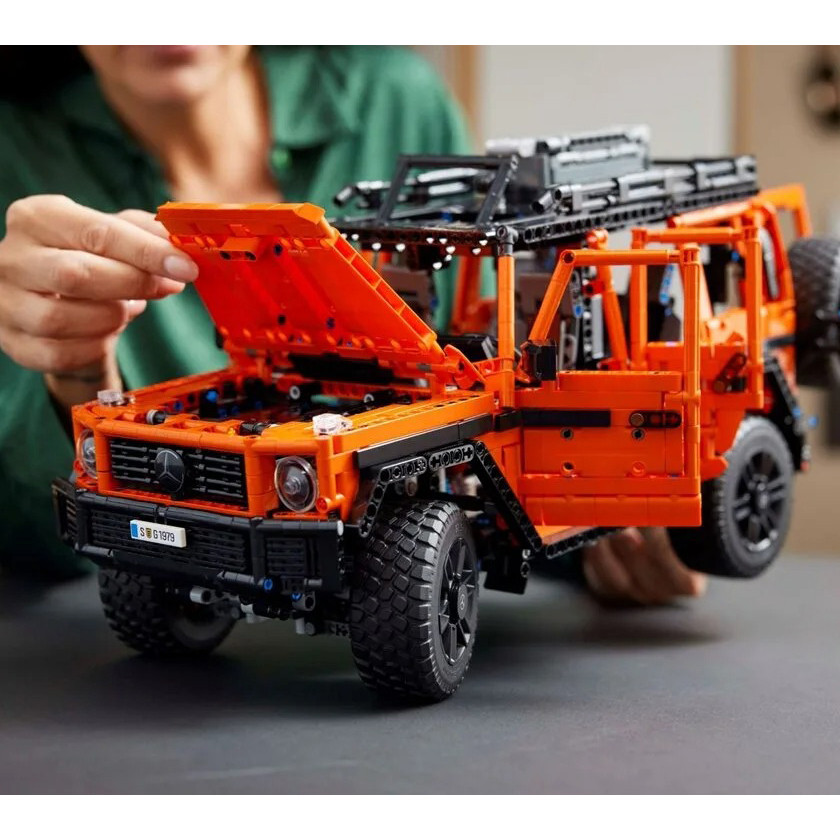 Конструктор LEGO Technic Mercedes-Benz G 500 Professional Line 42177, 2891 деталей
