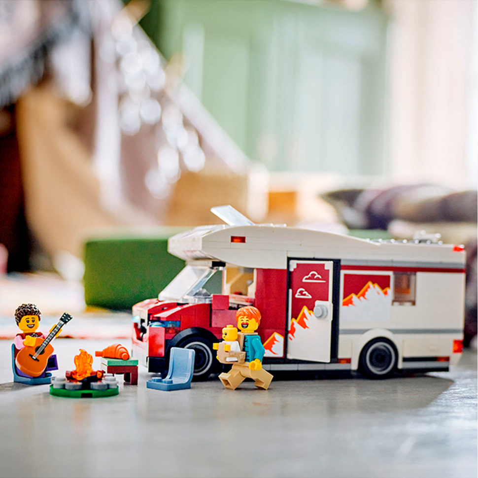 Конструктор City Пригодницький будинок на колесах LEGO 60454, 385 деталей