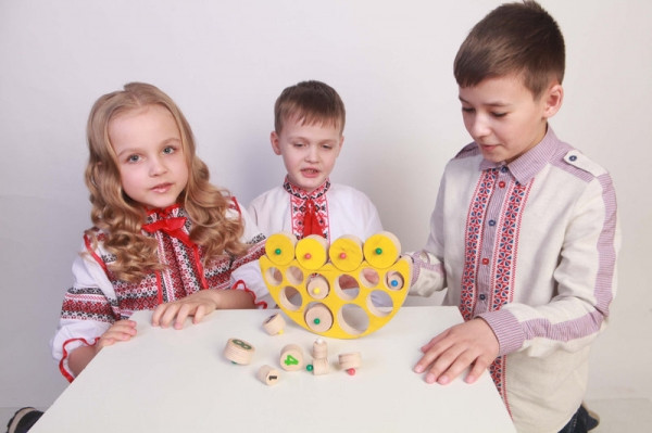 Балансир з дерева 