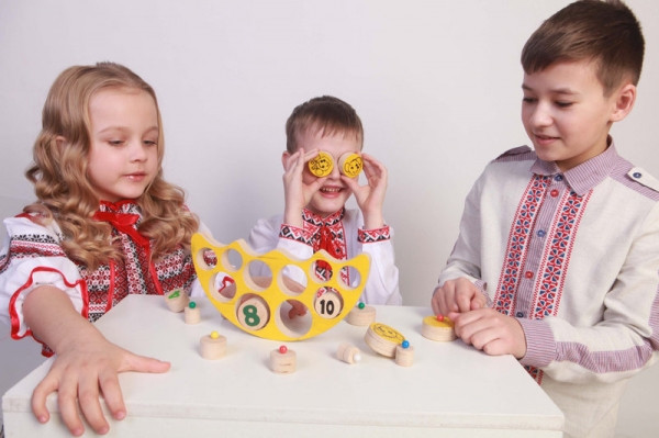 Балансир з дерева 