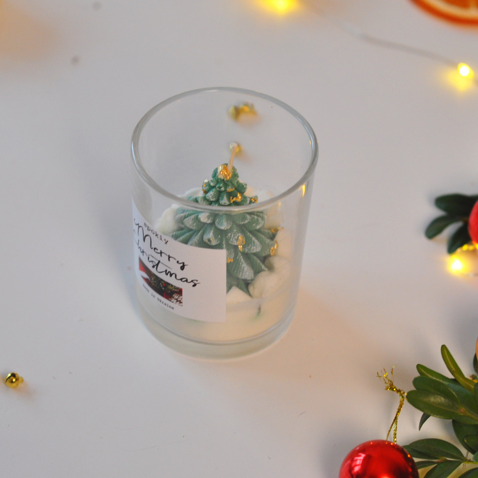 Новорічна свічка ручної роботи з соєвого воску 