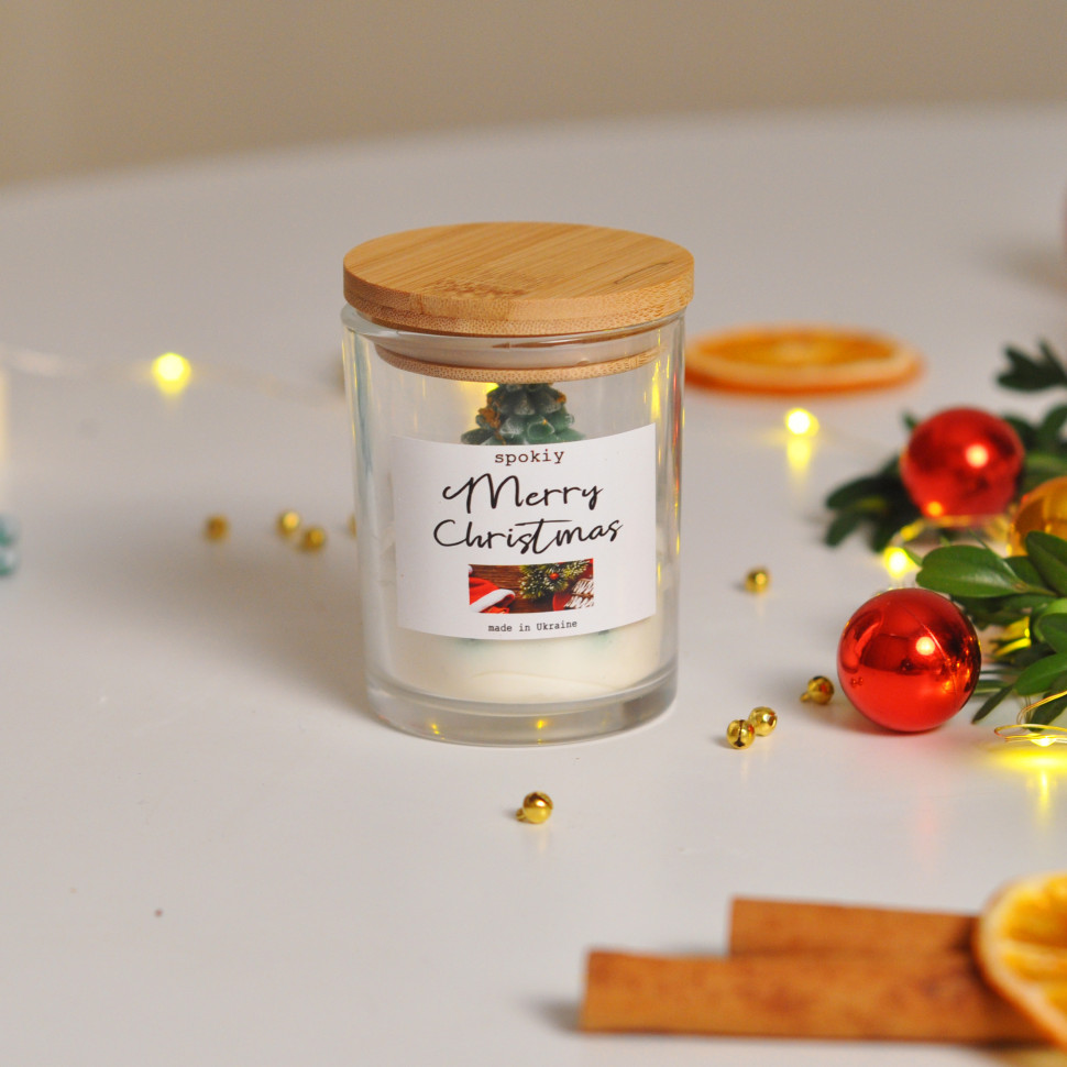 Новорічна свічка ручної роботи з соєвого воску 