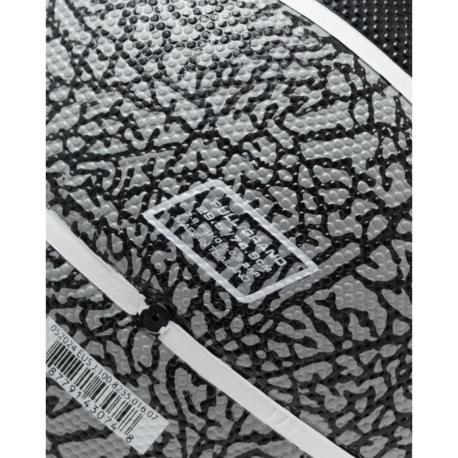 М'яч баскетбольний Jordan Playground 8P Deflated Nike J.100.8255.016.05 №  5