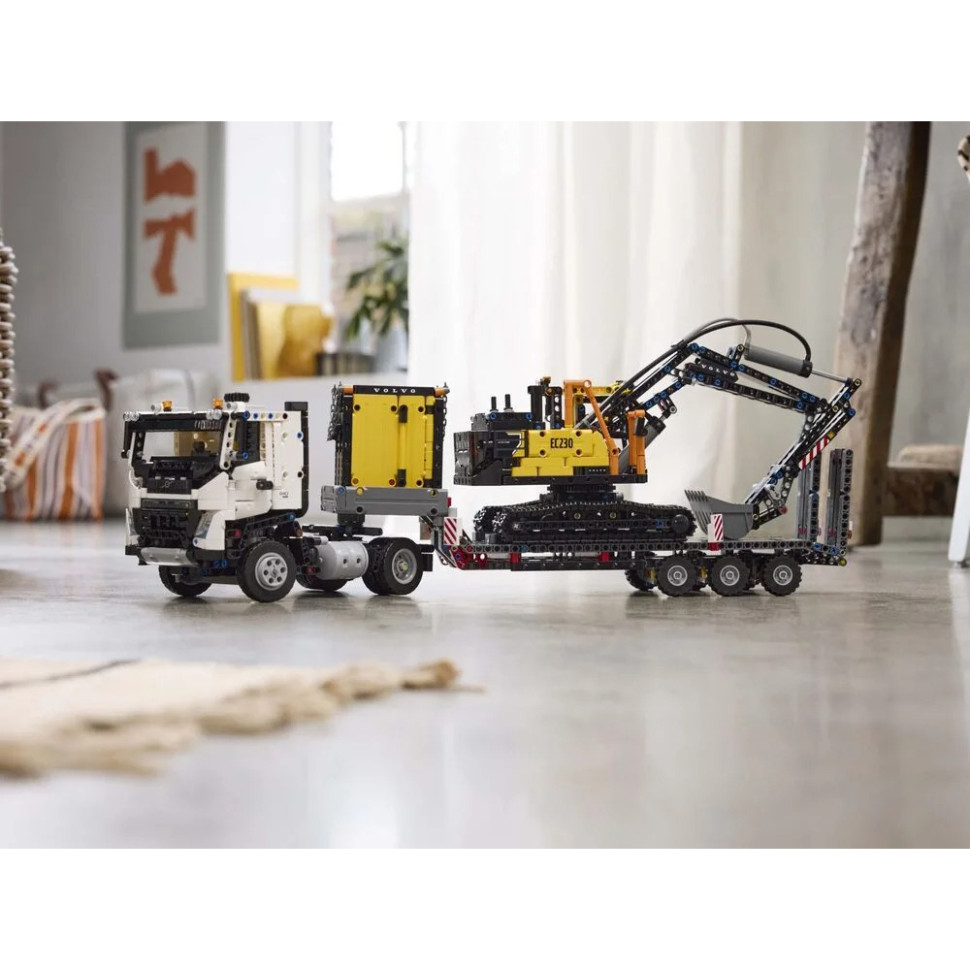 Конструктор LEGO Technic Вантажівка Volvo FMX і Електричний екскаватор EC230 42175, 2274 деталей