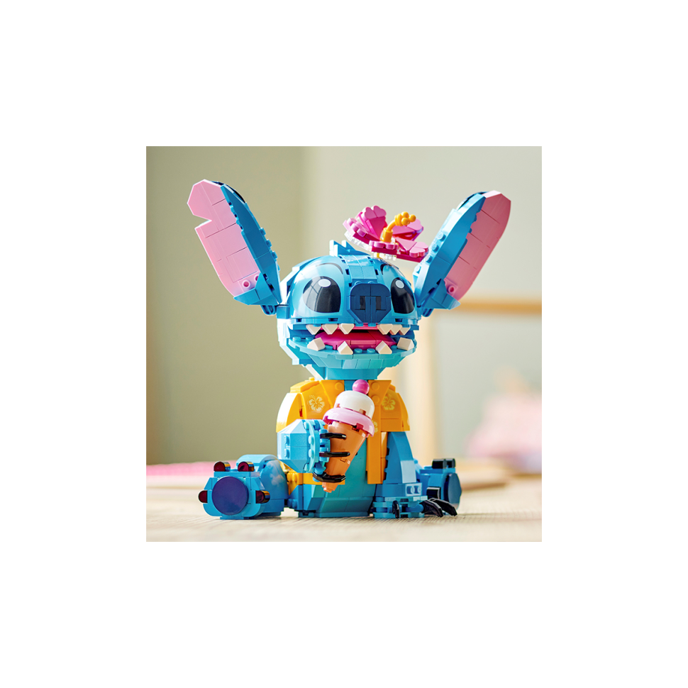 Конструктор Disney Classic Стіч LEGO 43249, 730 деталей 