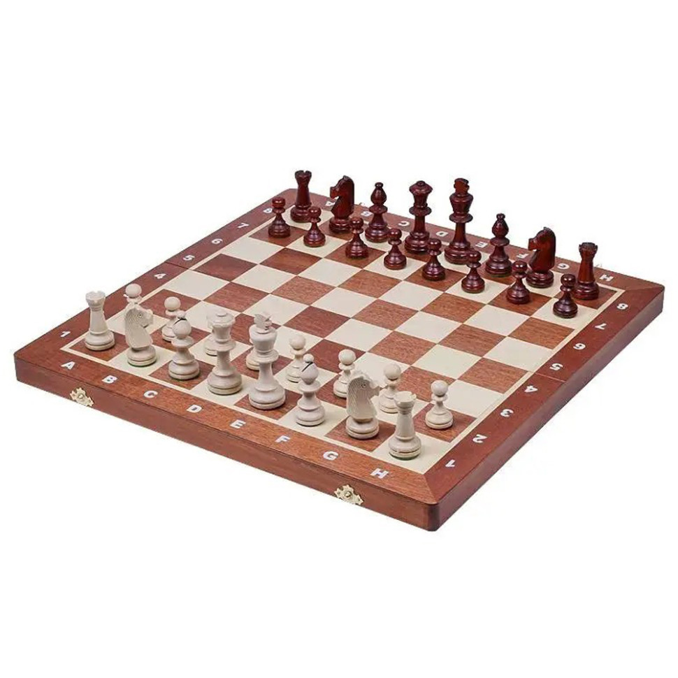 Настольная игра шахматы 