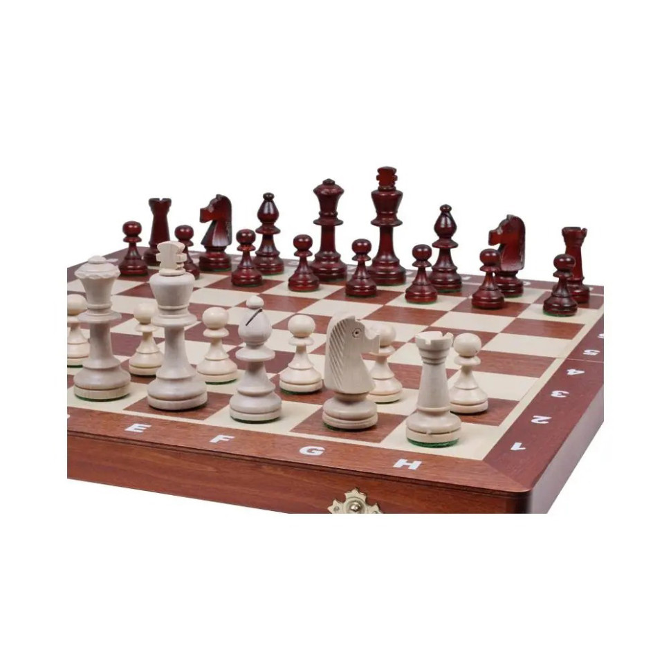 Настольная игра шахматы 