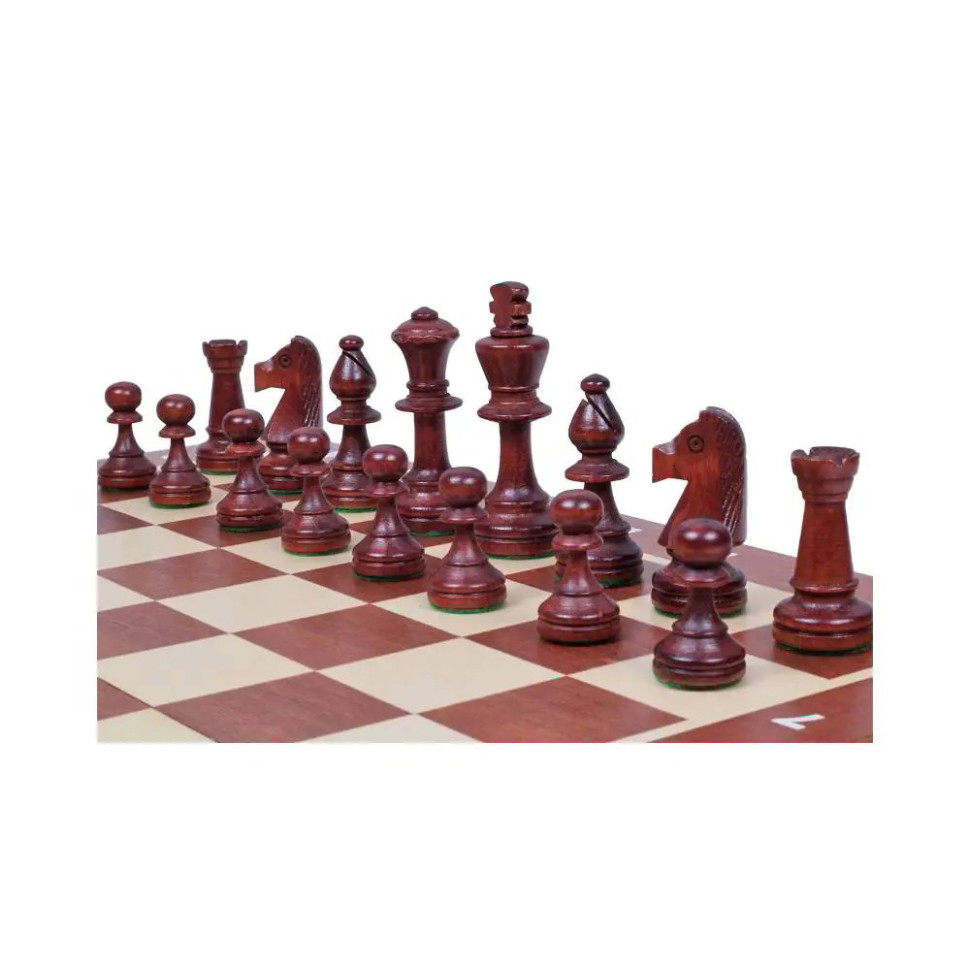 Настольная игра шахматы 