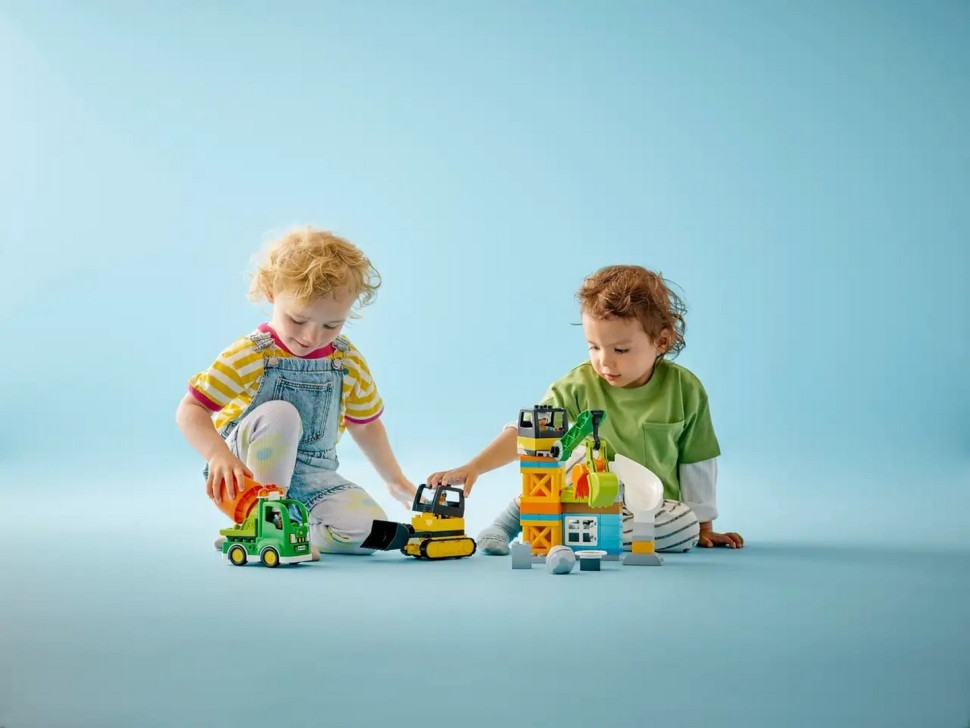 Конструктор LEGO DUPLO Town Строительная площадка 10990