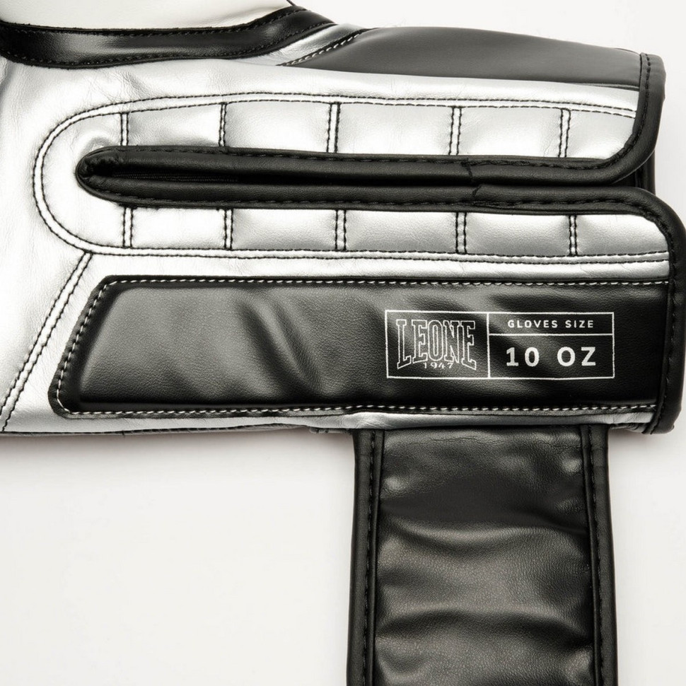 Боксерські рукавиці GN208 ICONIC Leone GN208_Black_12oz 12 унцій (бинти в комплекті)