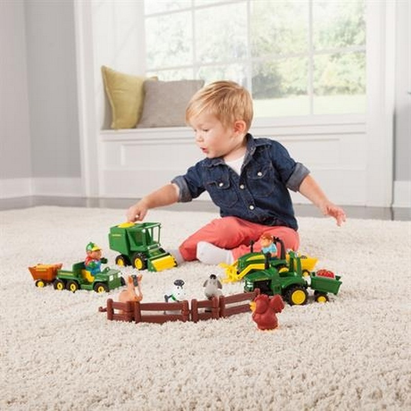 Игровой набор Развлечения на ферме John Deere Kids 34984