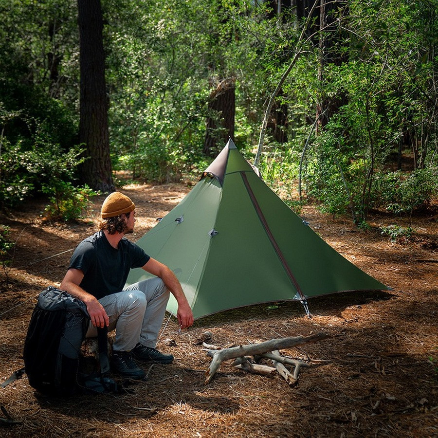 Намет надлегкий з гострою верхівкою NH17T030-L Naturehike 6975641885894 темний-зелений