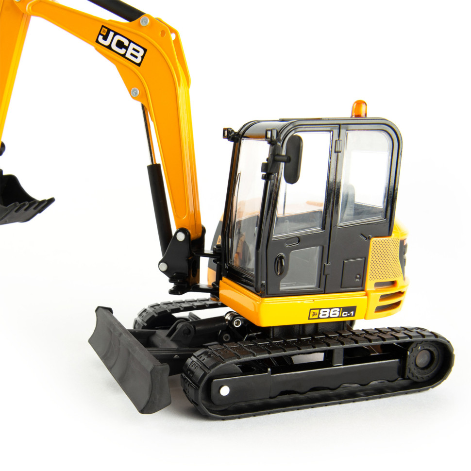 Модель Екскаватор JCB 86C-1 Britains 43013B масштаб 1:32