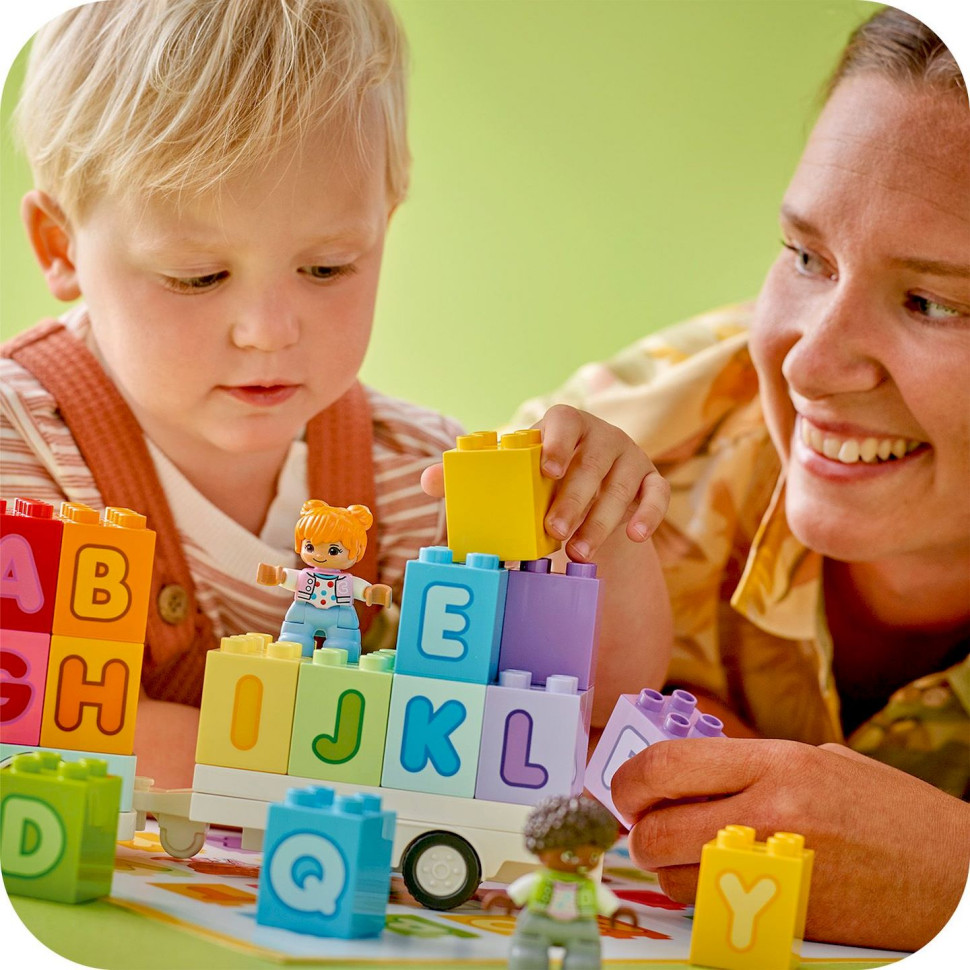 Конструктор Грузовик с алфавитом LEGO DUPLO 10421, 36 деталей