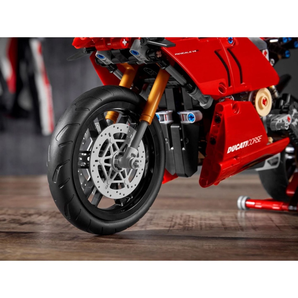 Конструктор LEGO Technic Ducati Panigale V4 R 42107