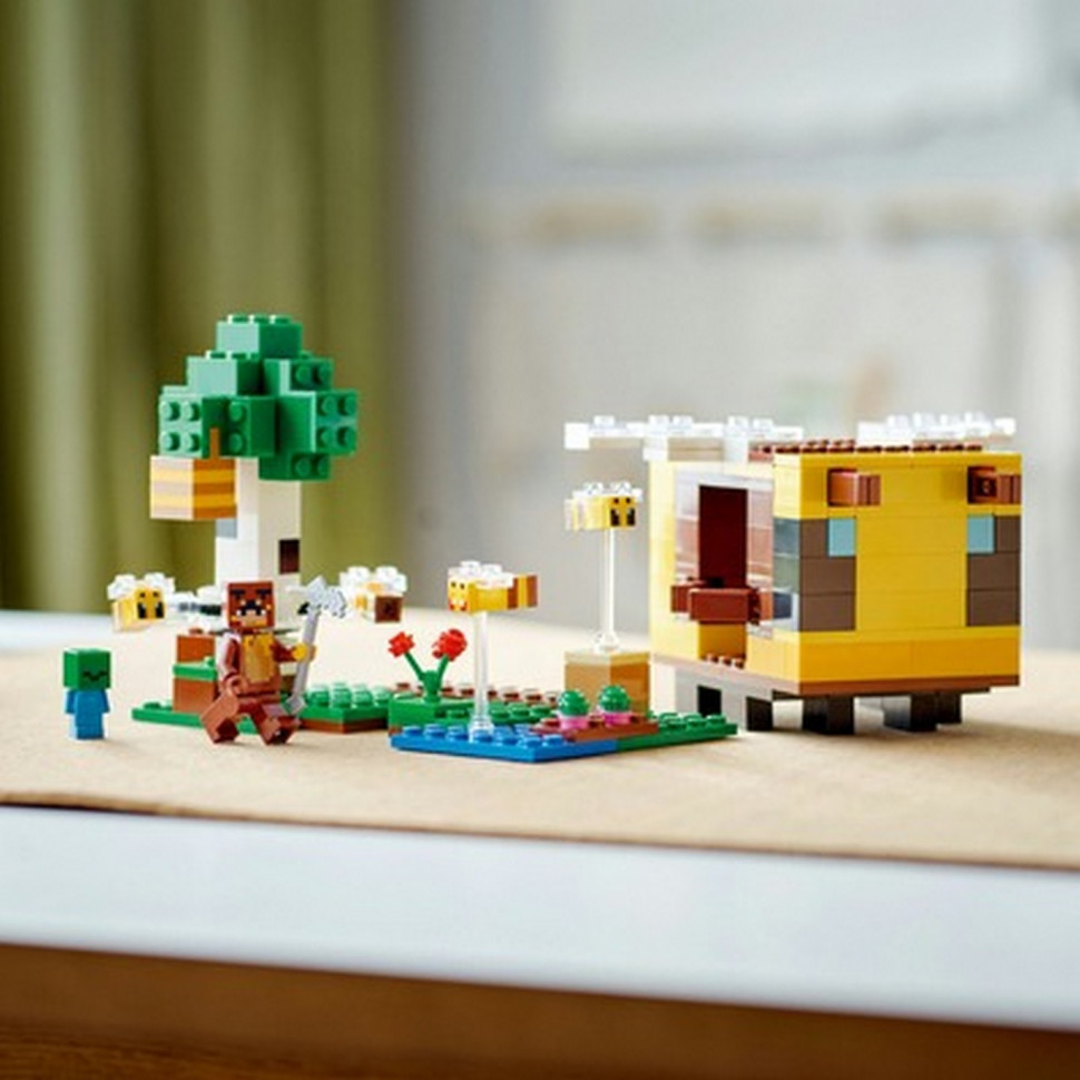 Конструктор LEGO Minecraft Пчелиный домик 21241-