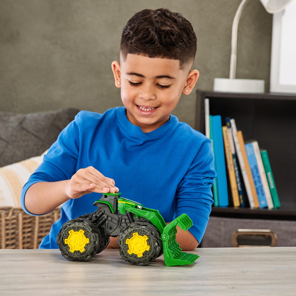 Іграшковий трактор John Deere Kids 47327 Monster Treads з ковшем і великими колесами