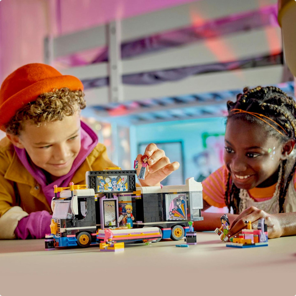 Конструктор Автобус для музыкального тура LEGO Friends 42619, 845 деталей 