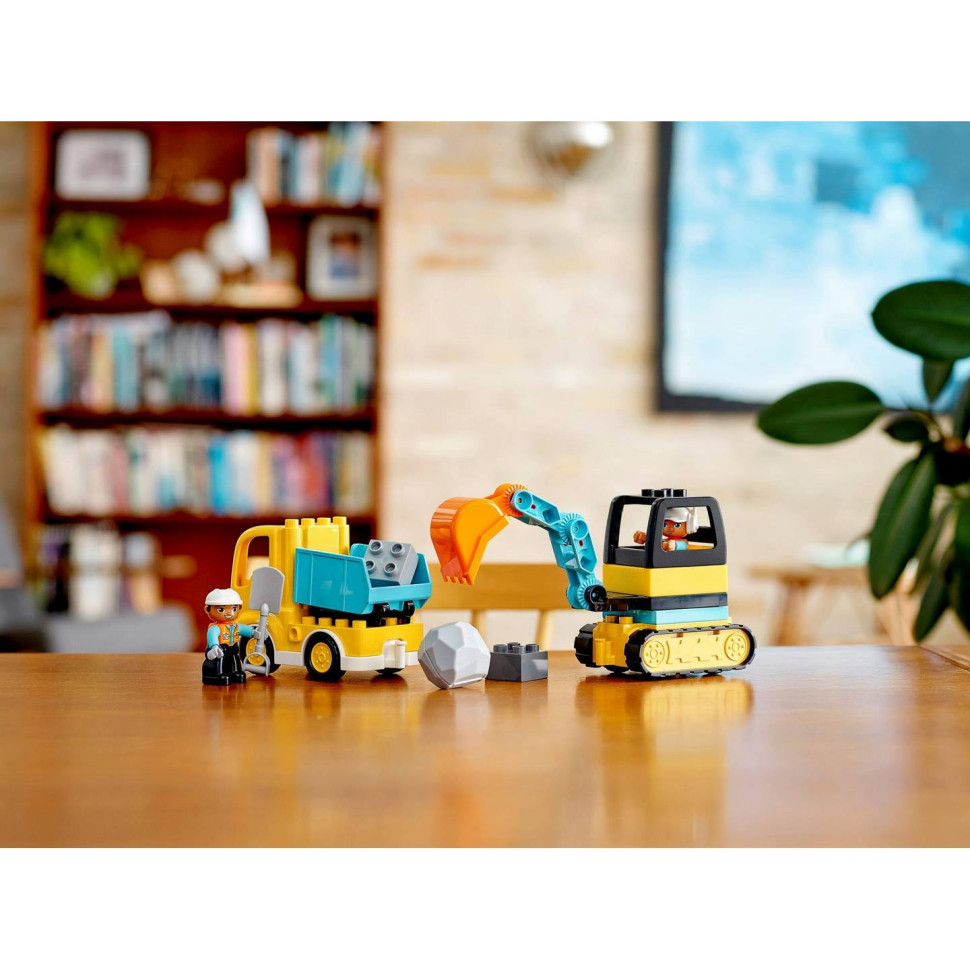 Конструктор LEGO DUPLO Грузовик и гусеничный экскаватор 10931