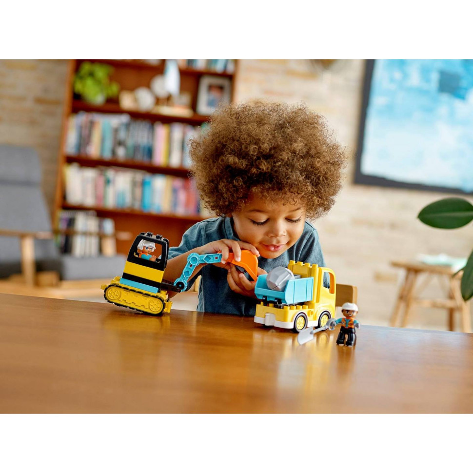 Конструктор LEGO DUPLO Грузовик и гусеничный экскаватор 10931