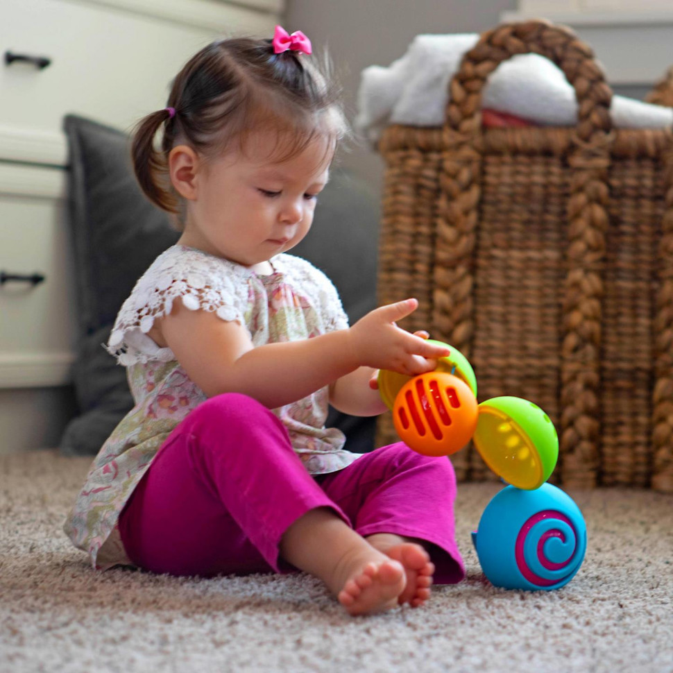 Игрушка-сортер сенсорная Сферы Омби Fat Brain Toys F230ML Oombee Ball 