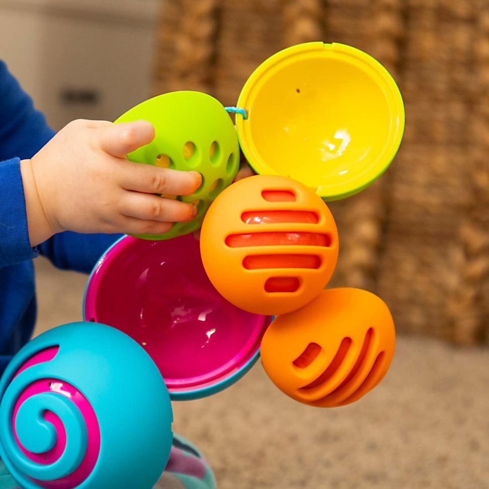 Игрушка-сортер сенсорная Сферы Омби Fat Brain Toys F230ML Oombee Ball 