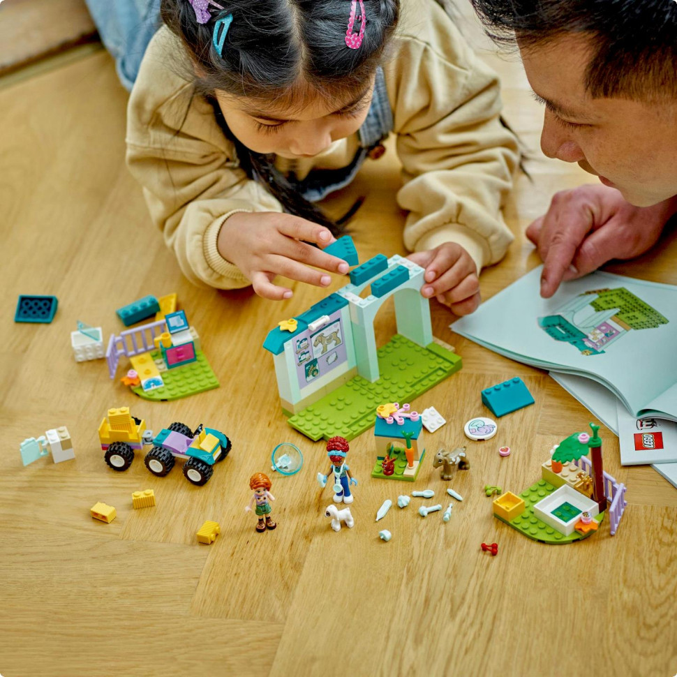 Конструктор Ветеринарная клиника для сельскохозяйственных животных LEGO Friends 42632, 161 деталь